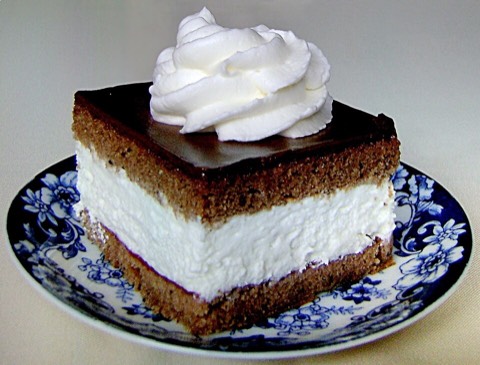 Wuzetka, Warsaw's cake